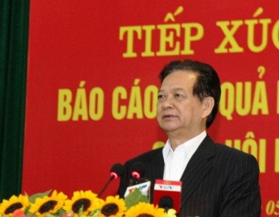 Truong Tan Sang et Nguyen Tan Dung rencontrent des électeurs - ảnh 2